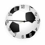Ceas de perete Fotbal Bucură-te de pasiunea și entuziasmul jocului de fotbal în fiecare clipă cu acest ceas de perete Fotbal. Cu un design captivant inspirat de mingea de fotbal, acest ceas este alegerea ideală pentru iubitorii acestui sport minunat.