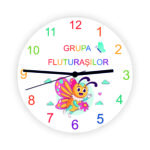 Ceas personalizat Grupa Fluturașilor - potrivit pentru săli de clasă, grădinițe și școli primare.